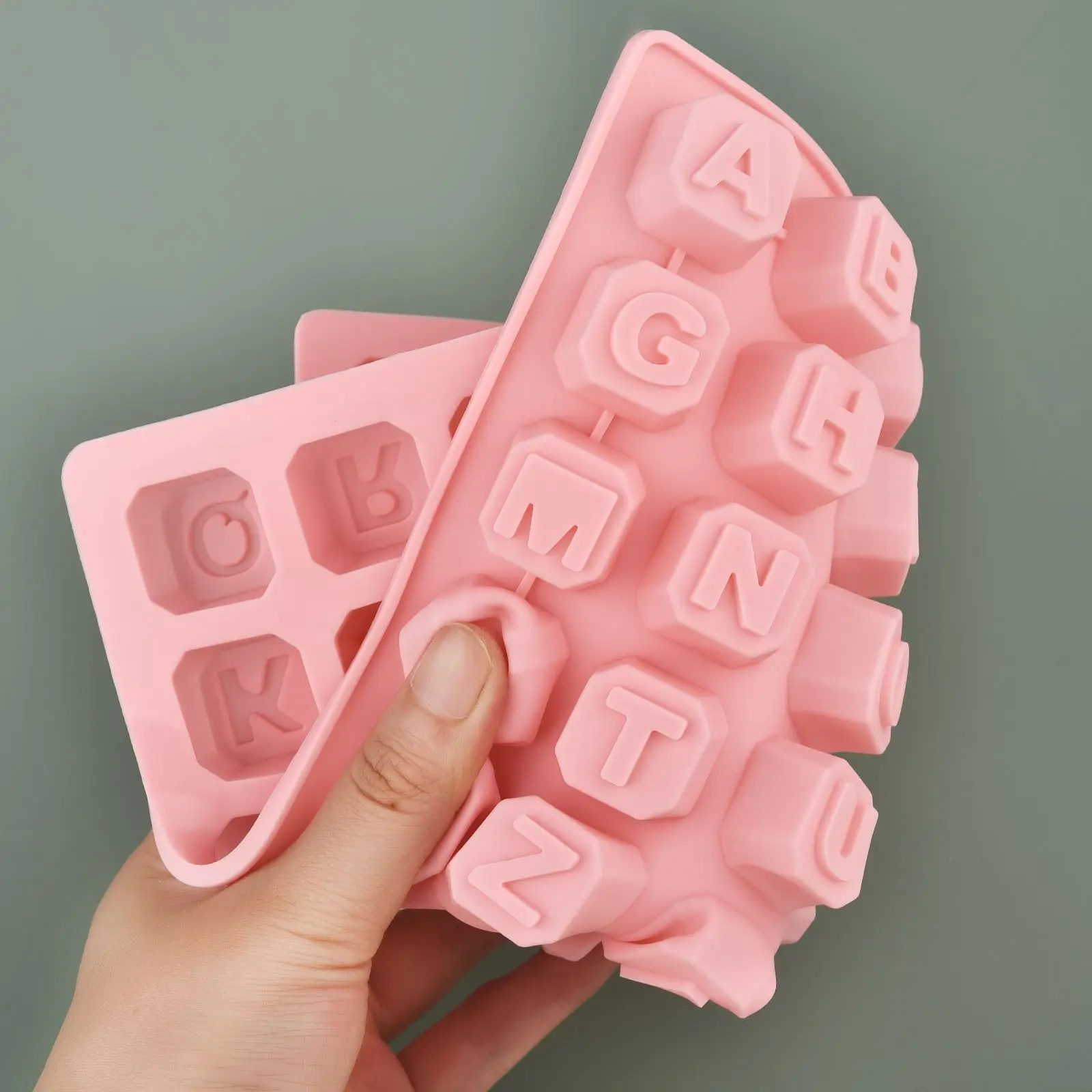 48 文字英語アルファベット文字シリコーン型石鹸型ケーキカッ - Soap Making Tutorial のレビューと価格
